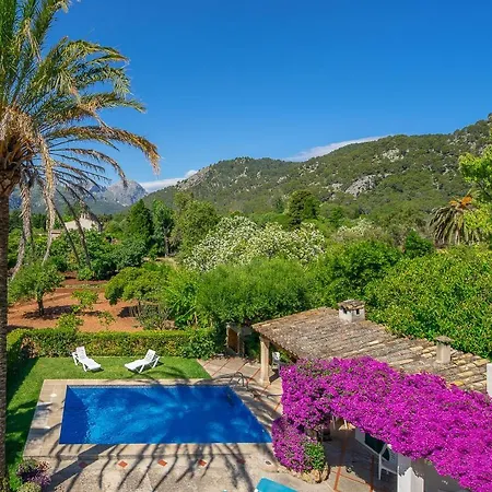 Miquel Hort De'n Bota Villa