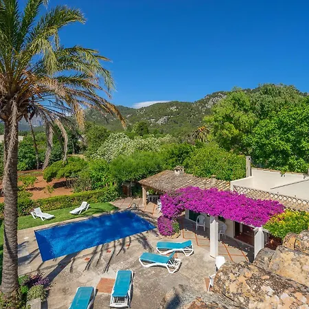 Miquel Hort De'n Bota Villa *