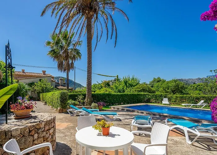 Miquel Hort De'n Bota Villa *