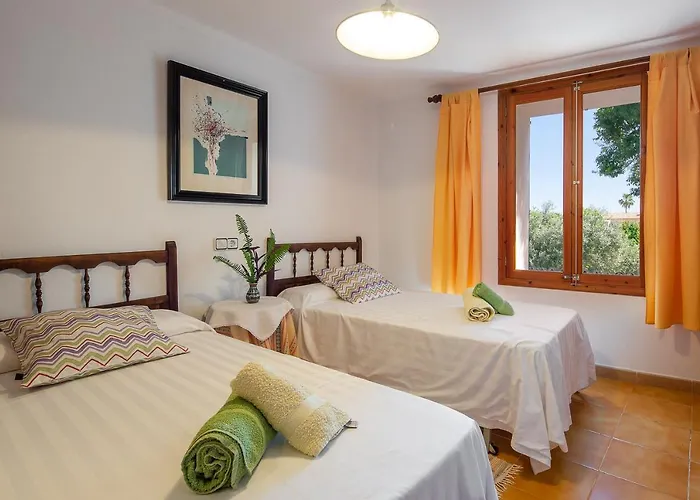 Miquel Hort De'n Bota Willa *